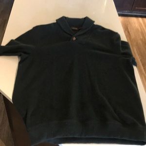 Large forest green pullover sweater